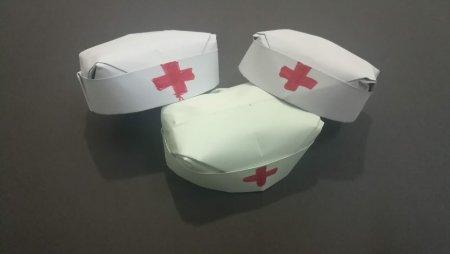 Шапка медсестры из бумаги