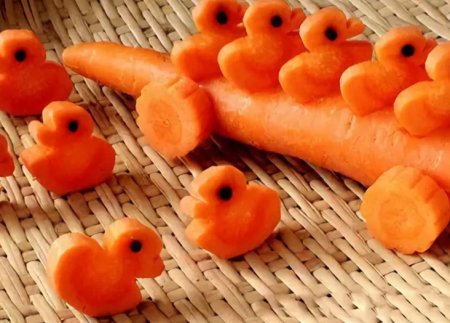 Украшения из моркови